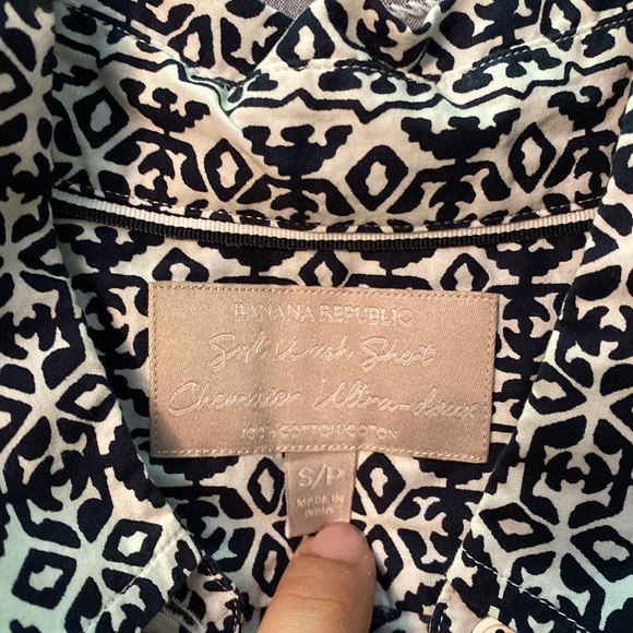 Banana Republic size small button down shirt, navy and white pattern. - Picture 2 of 4